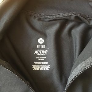 Fitted women’s athletic/running jacket